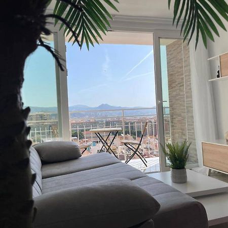 Holidays2Malaga Princesa 3 Dormitorios, Vistas Al Mar Y Montana, Terraza Y A 200M A La Playa Dış mekan fotoğraf