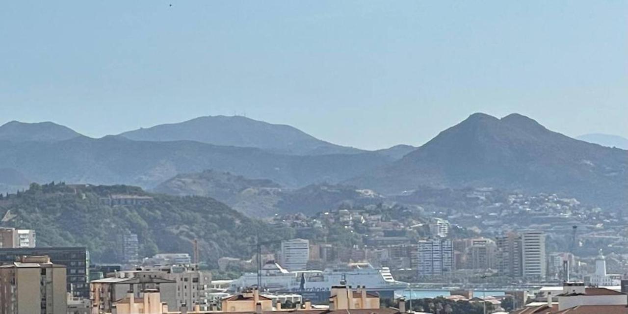 Holidays2Malaga Princesa 3 Dormitorios, Vistas Al Mar Y Montana, Terraza Y A 200M A La Playa Dış mekan fotoğraf